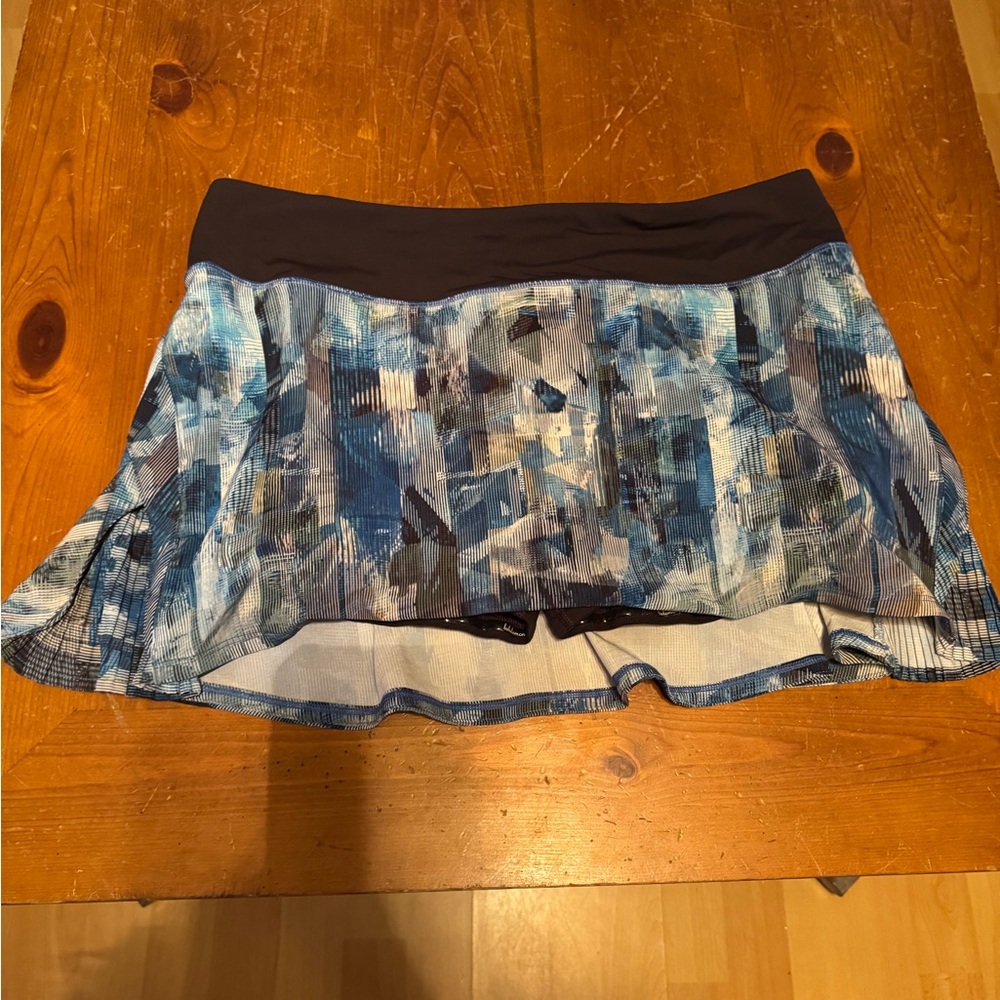 LULULEMON Blue Abstract Women's Skirt
